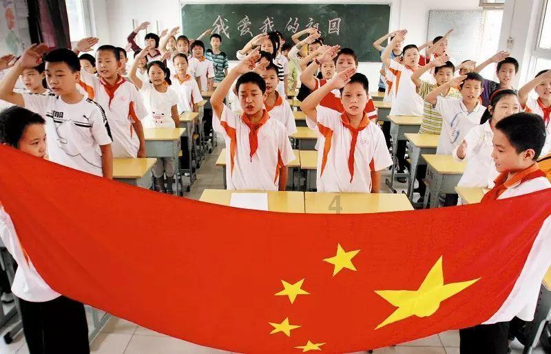 开设集中换证专场活动